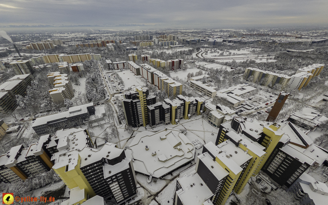 04.12.2021 - Karl-Marx-Ring und Marx-Zentrum in Neuperlach